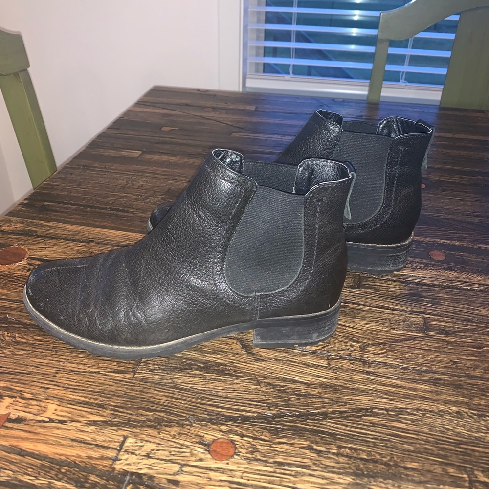 Women’s black booties